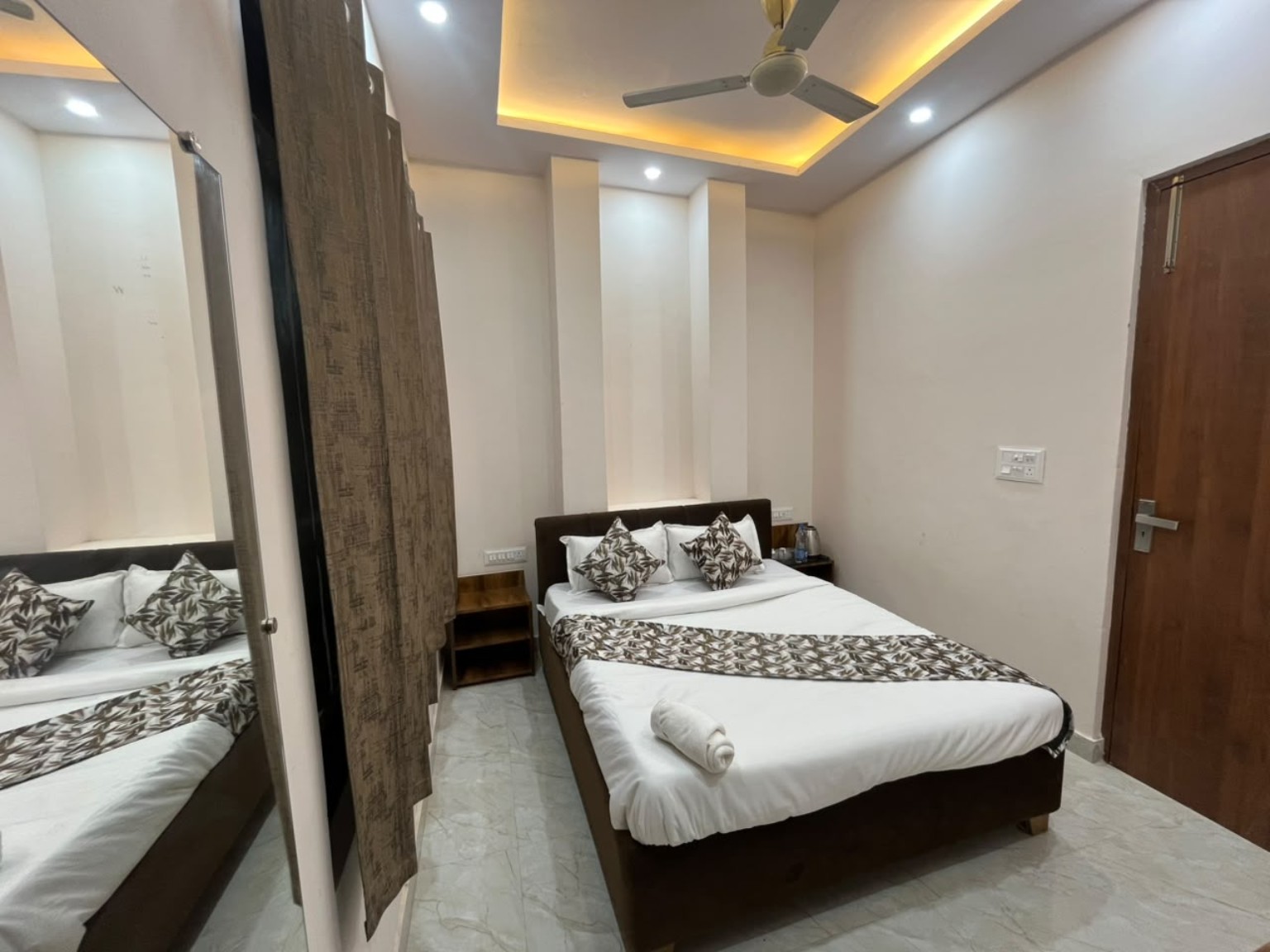 Hotel JSN gallery image 4